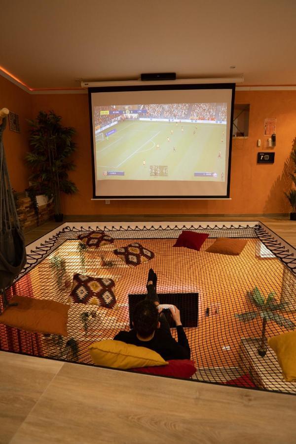 Capsule Marrakech I Chicha I Sauna I Balneo I Console Ps5 I Cinema Trith-Saint-Leger المظهر الخارجي الصورة